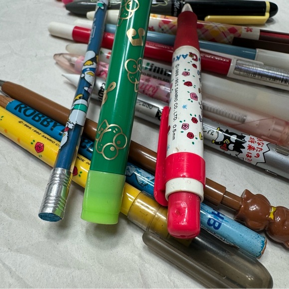 Vintage Sanrio pens pencils - Picture 13 of 14